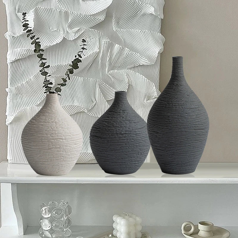 Havona Home Nordic Luxury Narrow Mouth Ceramic Vase — close-up texture detail